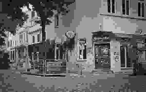 Im Viertel 8 Leica IIIf Analog. Horner Eck.