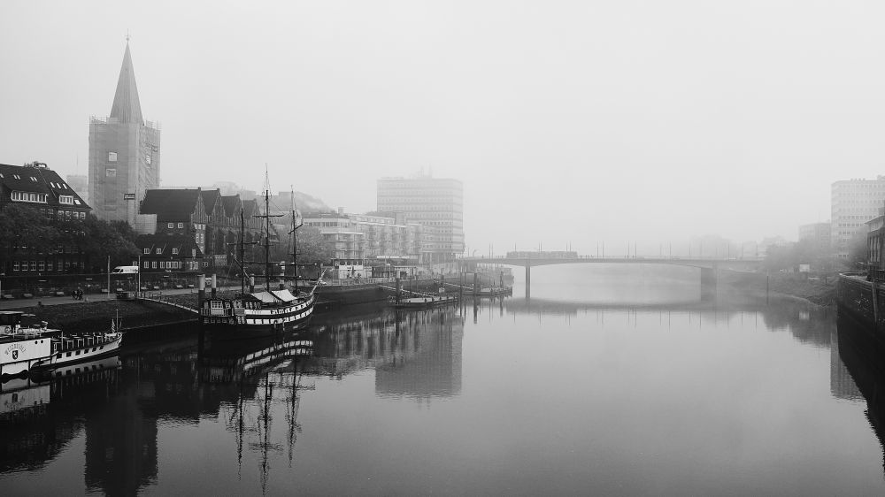 Blick auf die Schlachte im Nebel